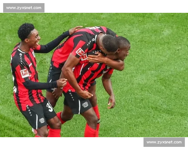 瓜达拉哈迎战拉古纳强强对话引爆联赛焦点之夜谁将掌控胜负走向